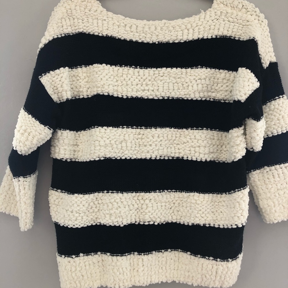 Sweater - Picture 3 of 3